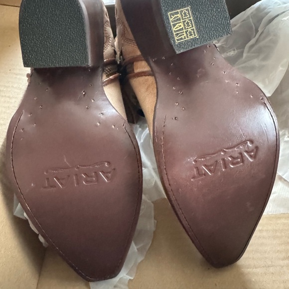 Ariat Women's Beige Western Ankle Booties - Picture 5 of 8